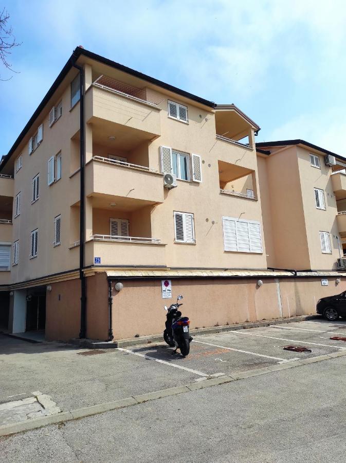 Apartman Izabela Medulin Exterior photo